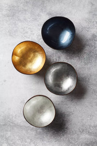 Bol en noix de coco gris-bleu métallique