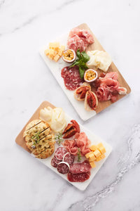 Serveerplank uit marmer & acaciahout 28x17.5cm