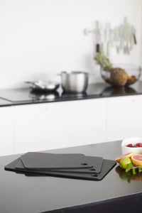 Planche à découper en fibre de bois noir 37x27.5cm FSC®