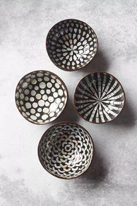 Bol en noix de coco avec nacre gouttes noir