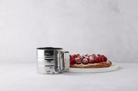 Flour/powdered sugar sifter