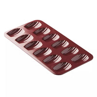 Baking pan for 12 madeleines made of non-stick carbon steel