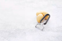 Éplucheur en y gris foncé