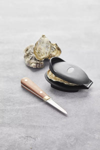 2-piece set of oyster knife and guard