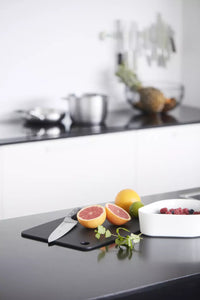 Planche à découper en fibre de bois noir 37x27.5cm FSC®