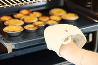 Oven grip in platinum silicone Vintage Maroon/Warm Beige