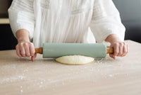 Rolling pin in platinum silicone and bamboo handles Iceberg Green 52x7cm