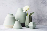 Vase en fibre de bambou vert sauge ø 11cm H 10.5cm