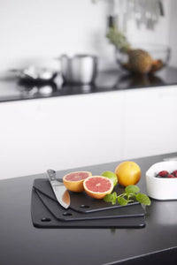 Planche à découper en fibre de bois noir 37x27.5cm FSC®