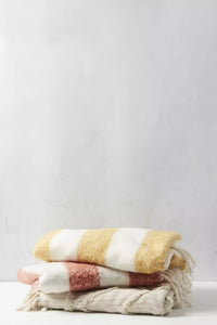 Plaid uit 100% gerecycleerd polyester wit/terracotta